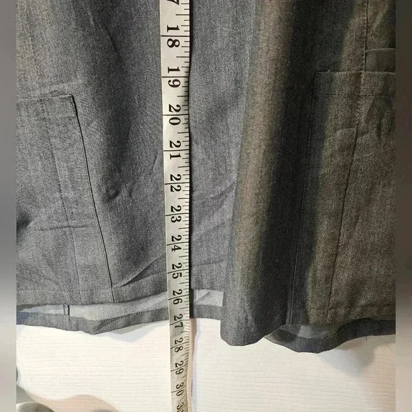 FIGS Gaya Graphite Gray  Scrub Top - Picture 5 of 7